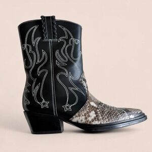 Franco Sarto Women's Bianca Western Boots Size 5M Snakeskin Black Cowboy
